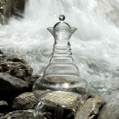 7110_-_alladin_golden_-_waterfall_3